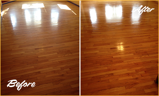 Before and After Picture of a Valrico Wood Sand Free Refinishing Service on a Room Floor to Remove Scratches